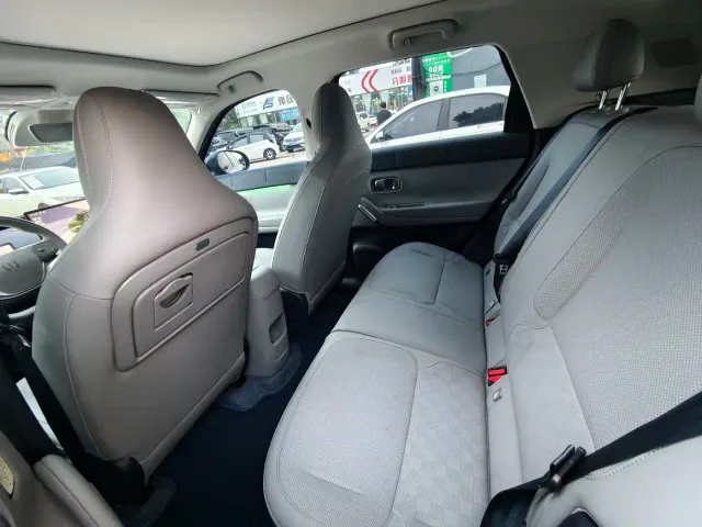 Leapmotor A10 — Фото автомобиля 5