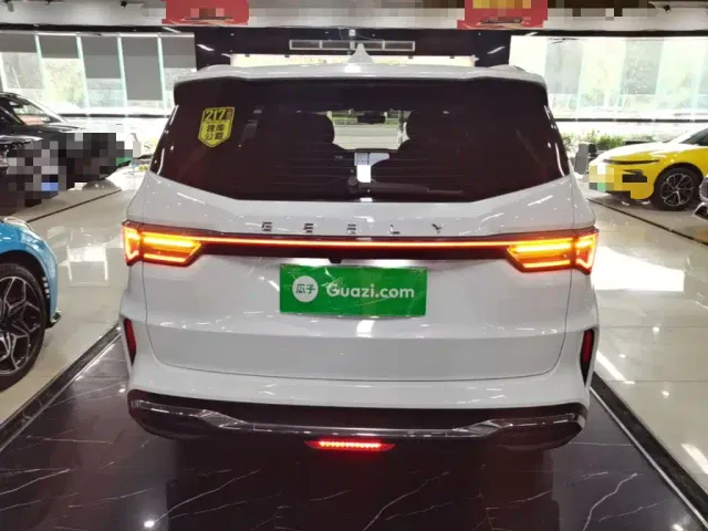 Geely Jiaji — Фото автомобиля 5