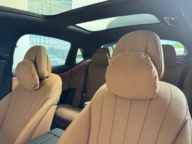 Mercedes-Benz E-Class — Фото автомобиля 8