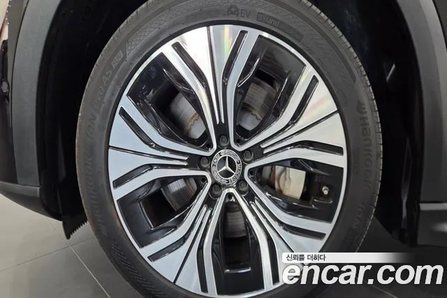 Mercedes-Benz EQE — Фото автомобиля 5