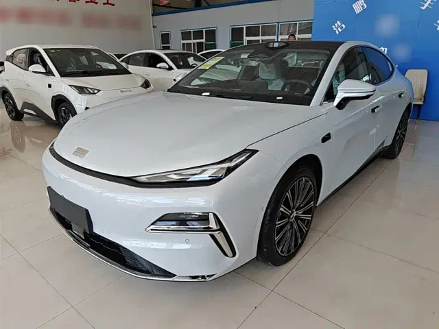 Фотография автомобиля — Geely Galaxy Xingyao 8