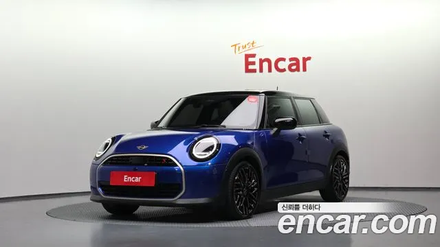 Фотография автомобиля — MINI Cooper 4th Gen