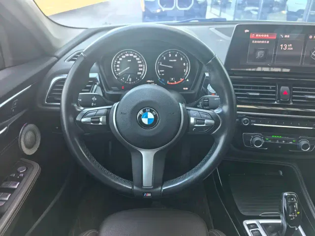 BMW 1 Series — Фото автомобиля 9
