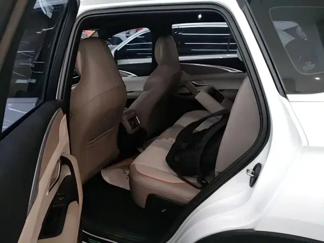 BYD Song Pro — Фото автомобиля 16