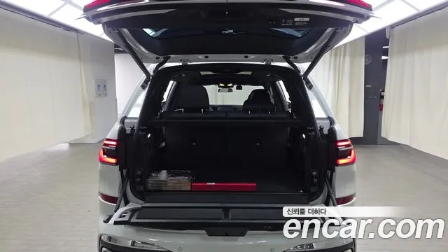 BMW X7 — Фото автомобиля 18
