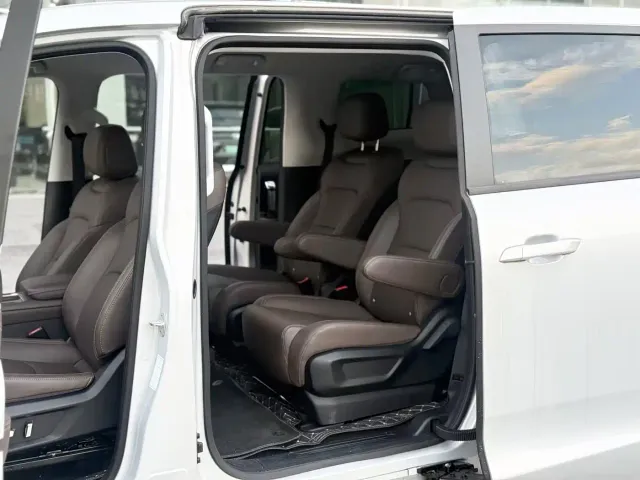 Wuling Starlight 730 — Фото автомобиля 6