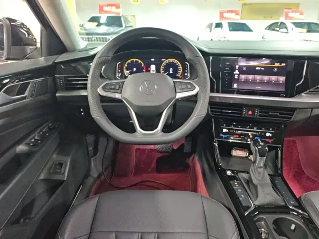 Volkswagen Passat — Фото автомобиля 10