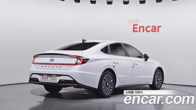 Hyundai Sonata — Фото автомобиля 2