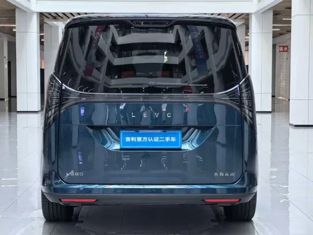 Geely Yizhen L380 — Фото автомобиля 8