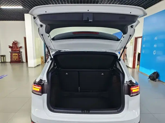 Volkswagen Tharu — Фото автомобиля 18