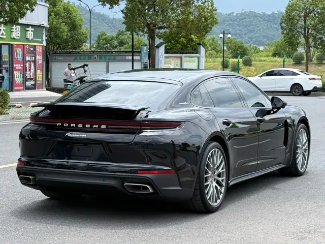 Porsche Panamera — Фото автомобиля 4