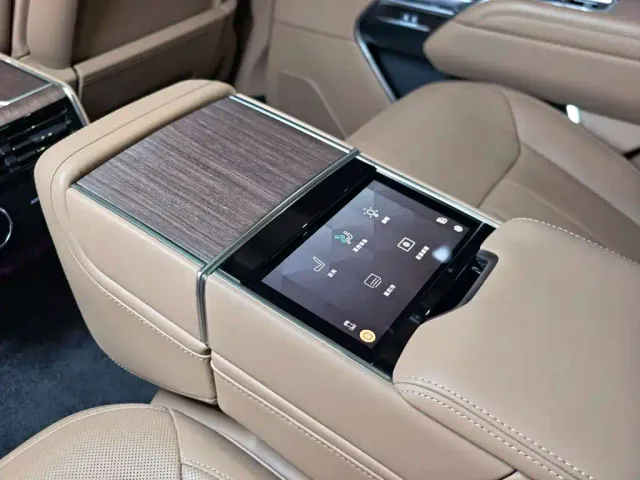 Land Rover Range Rover — Фото автомобиля 23
