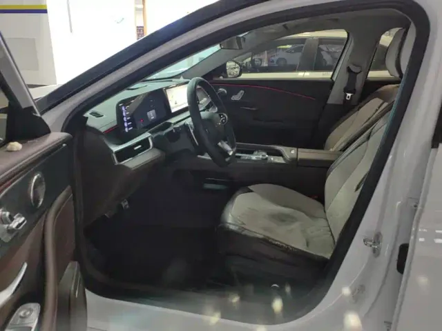 Chery Arrizo 8 — Фото автомобиля 9