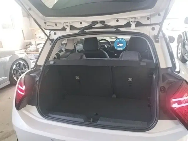 MINI Cooper — Фото автомобиля 18