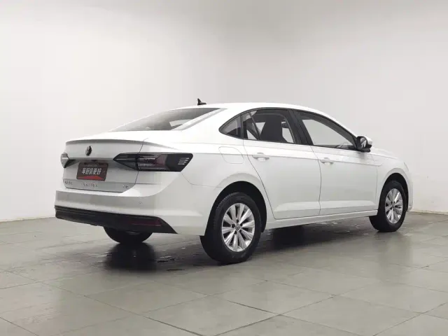 Volkswagen Lavida — Фото автомобиля 2