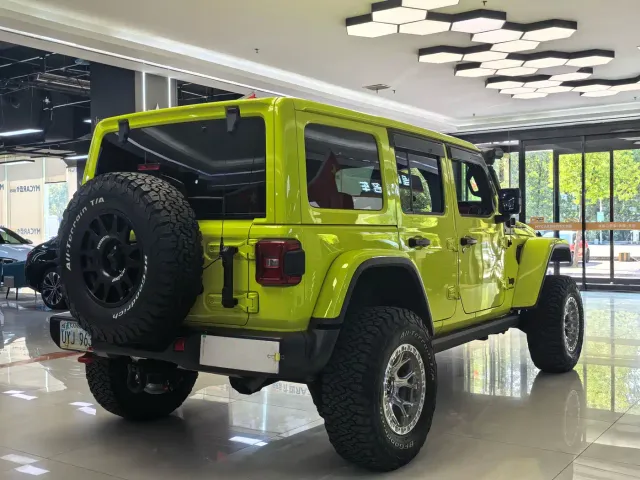 Jeep Wrangler — Фото автомобиля 13