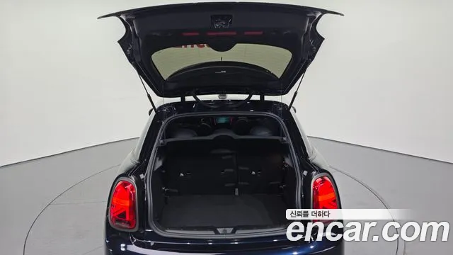 MINI Cooper — Фото автомобиля 30