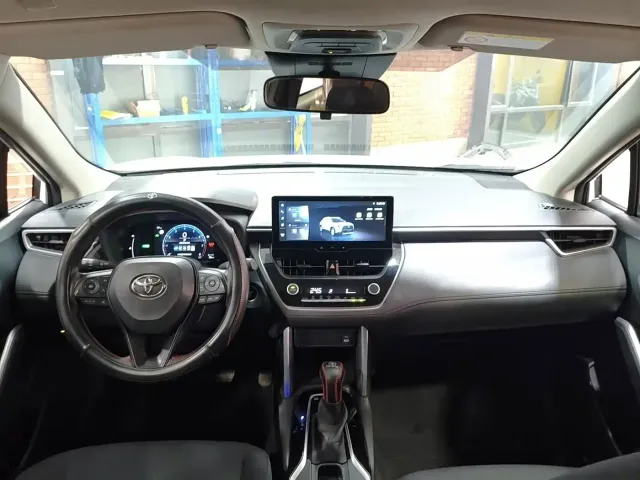 Toyota Corolla Cross — Фото автомобиля 12
