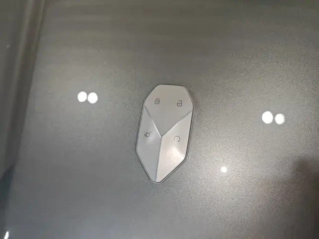 BYD FangChengBao Titanium 7 — Фото автомобиля 8