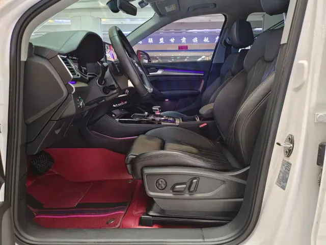 Audi Q5L — Фото автомобиля 6