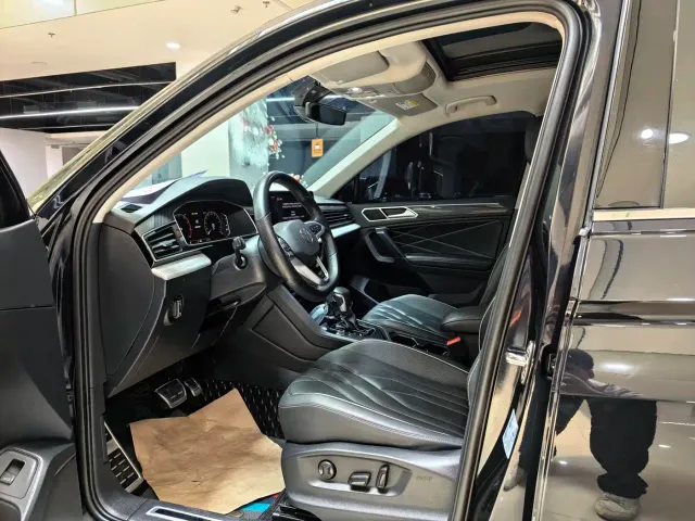 Volkswagen Tiguan L — Фото автомобиля 7