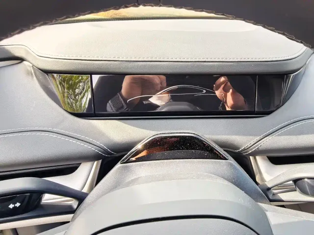 Xiaomi SU7 — Фото автомобиля 28