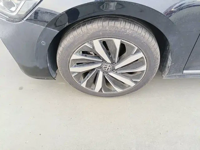 Volkswagen Passat — Фото автомобиля 22