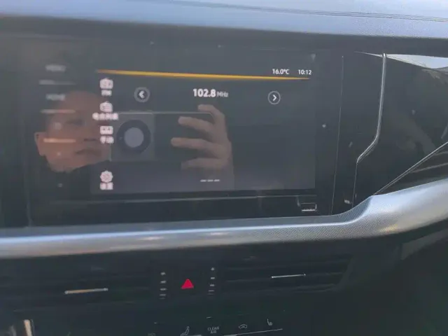 Volkswagen Passat — Фото автомобиля 12