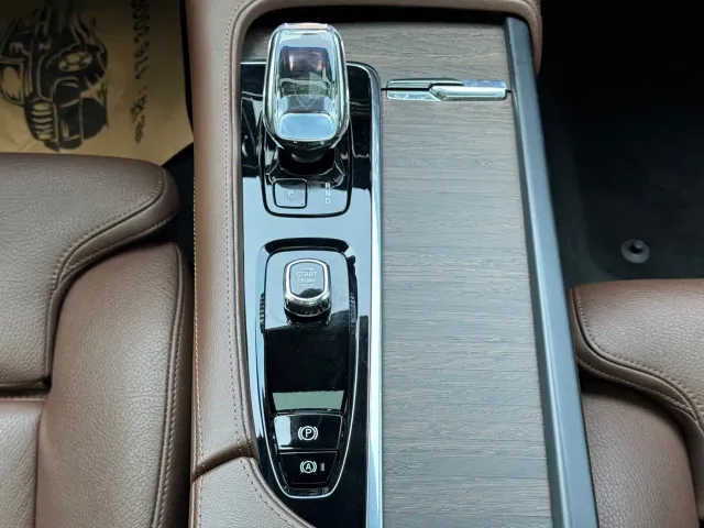 Volvo S90 — Фото автомобиля 7