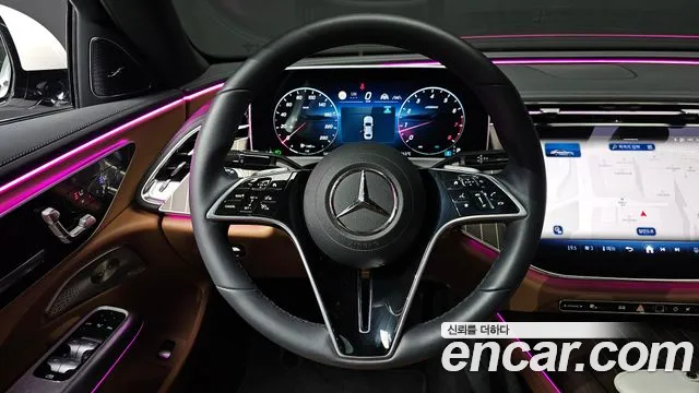 Mercedes-Benz E-Class — Фото автомобиля 6
