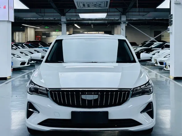 Geely Emgrand — Фото автомобиля 2
