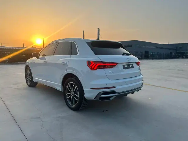 Audi Q3 — Фото автомобиля 4