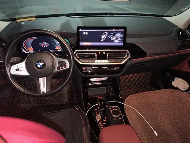 BMW X3 — Фото автомобиля 12