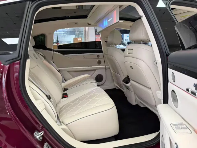 Stelato S9 — Фото автомобиля 9