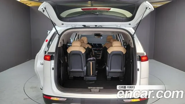 Kia Canival Carnival 4 поколение Бензин 11 мест Prestige — Фото автомобиля 15