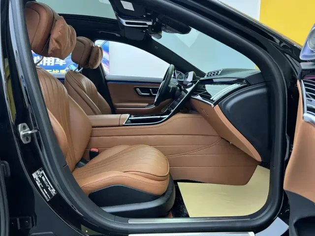 Mercedes-Benz S-Class — Фото автомобиля 18