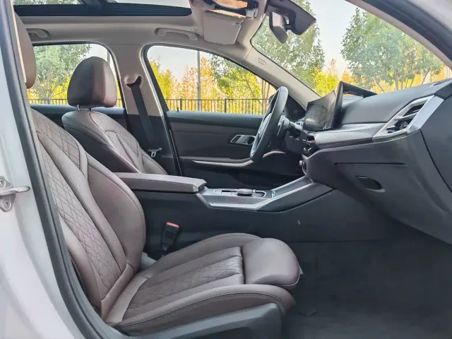 BMW 3 Series — Фото автомобиля 17