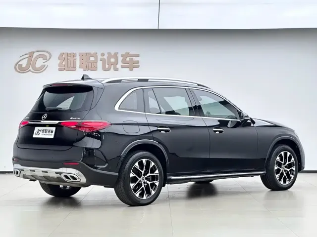 Mercedes-Benz Mercedes-Benz GLC 2023 GLC 260 L 4MATIC Luxury 5-Seater — Фото автомобиля 3