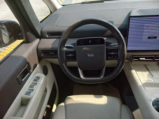 Li Auto MEGA — Фото автомобиля 8