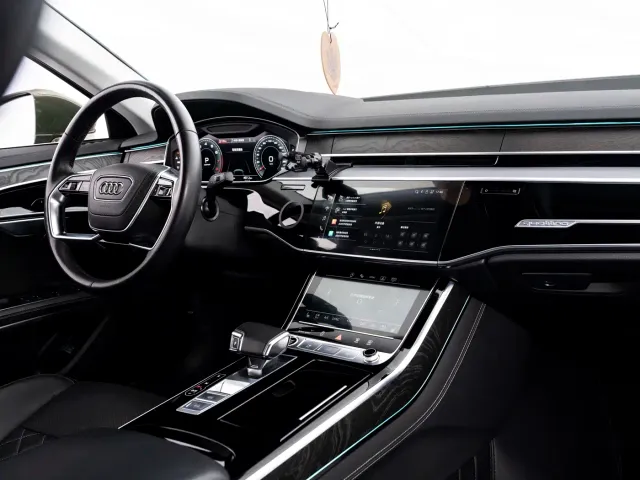 Audi A8 — Фото автомобиля 26