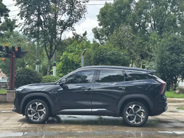Geely Boyue L — Фото автомобиля 4
