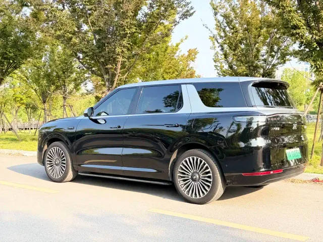 IM Motors LS8 — Фото автомобиля 16