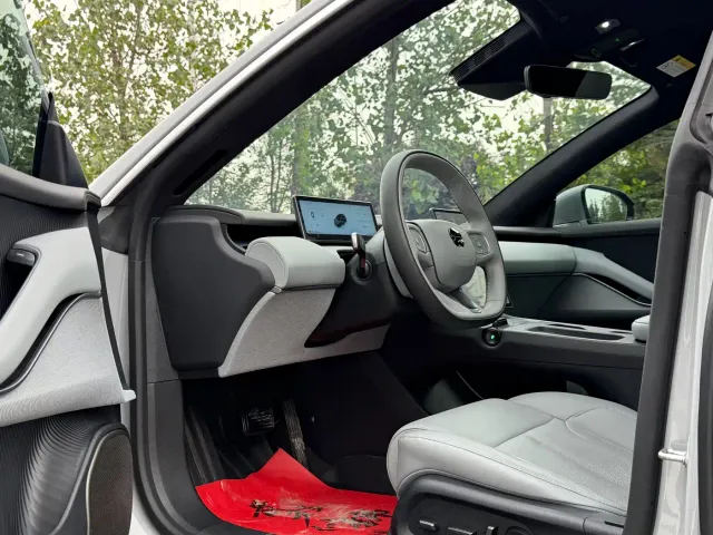 Nio ET5 Touring — Фото автомобиля 8