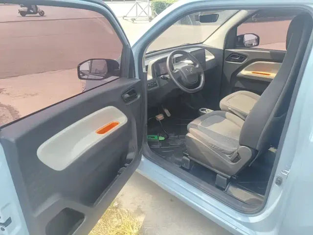 Wuling Hongguang Mini EV — Фото автомобиля 15