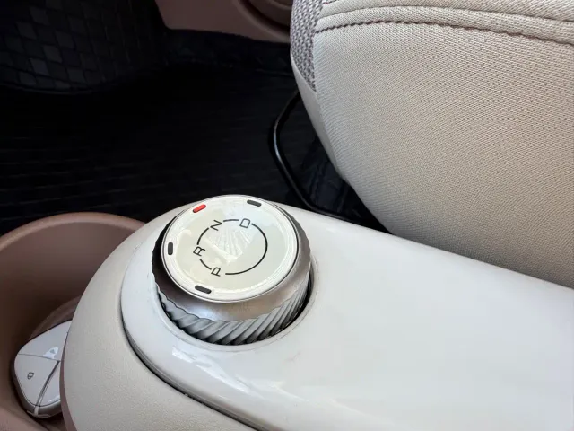 Wuling Hongguang Mini EV — Фото автомобиля 23