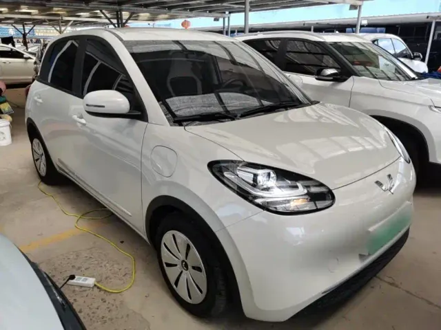 Wuling Bingo — Фото автомобиля 3