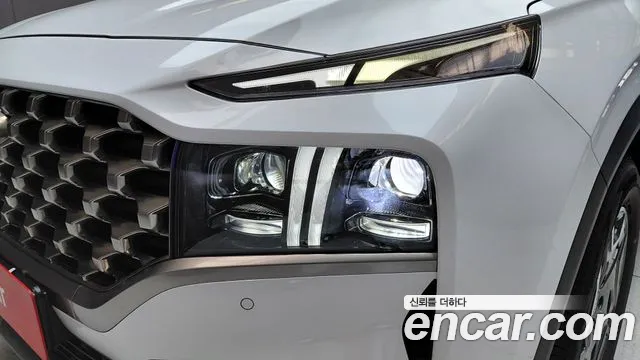 Hyundai Santafe — Фото автомобиля 17