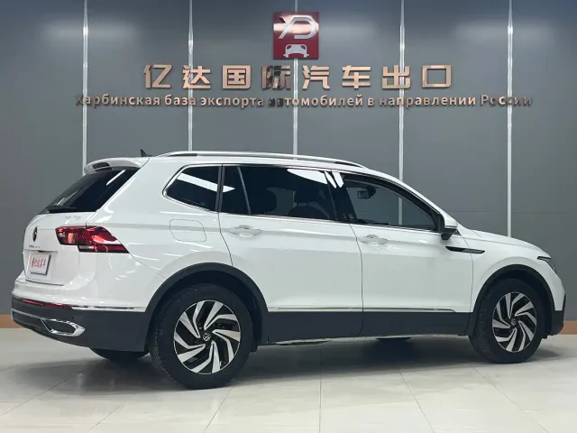Volkswagen Tiguan L — Фото автомобиля 5
