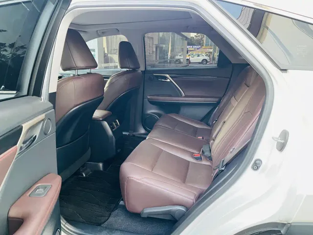 Lexus RX — Фото автомобиля 5