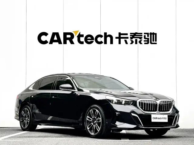 BMW 5 Series — Фото автомобиля 3